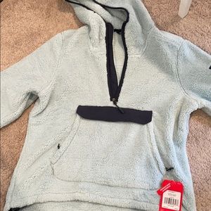 NWT North face Hooded fleece